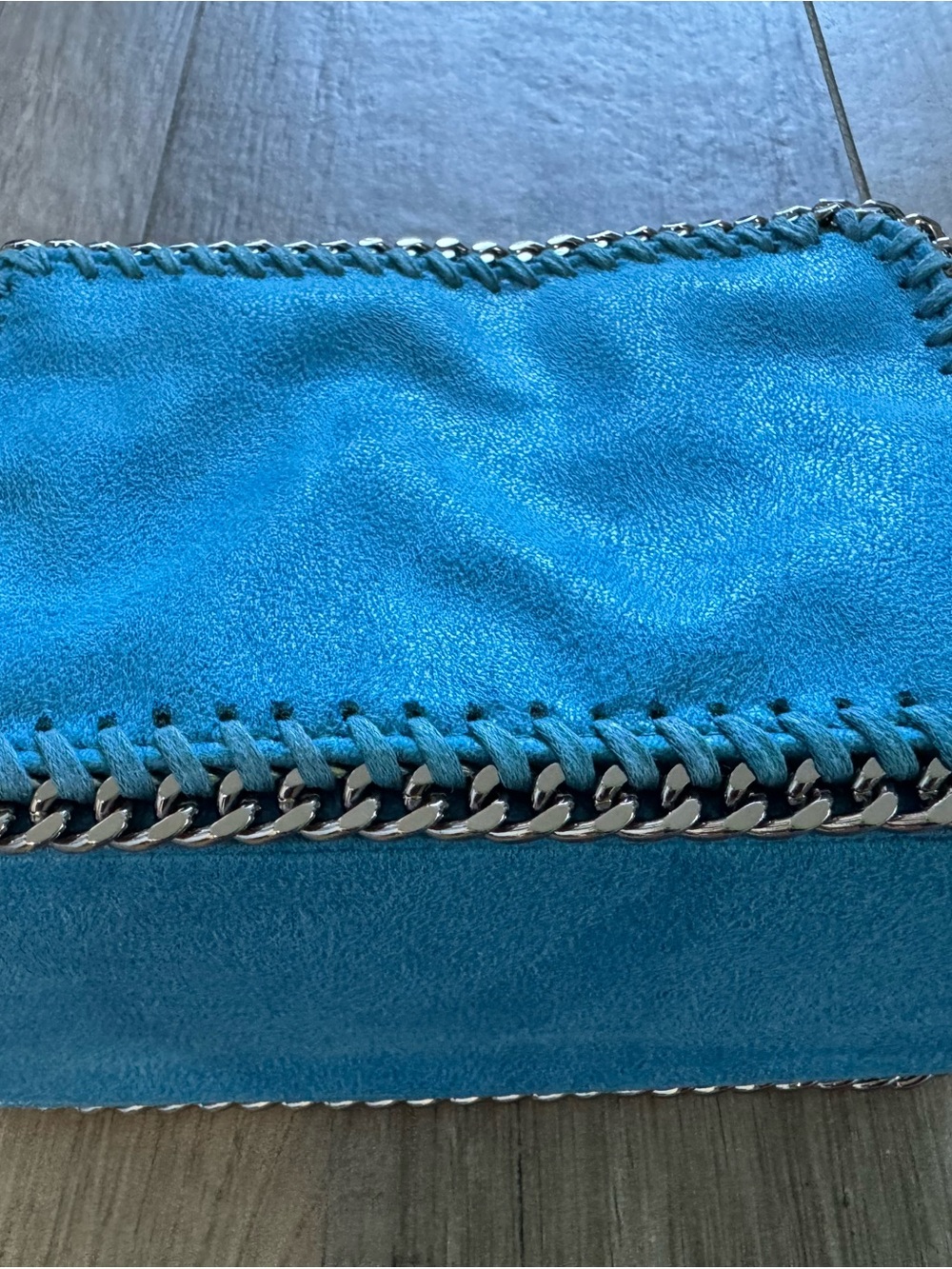 MINI blue bag Chain-Trim Suede Square Crossbody Bag Purse like new - Picture 12 of 13